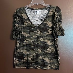 Nine West camo tee shirt with ruffled sleeves